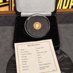2017 Sapphire Jubilee Gold Proof Quarter Sovereign with presentation box and certificate