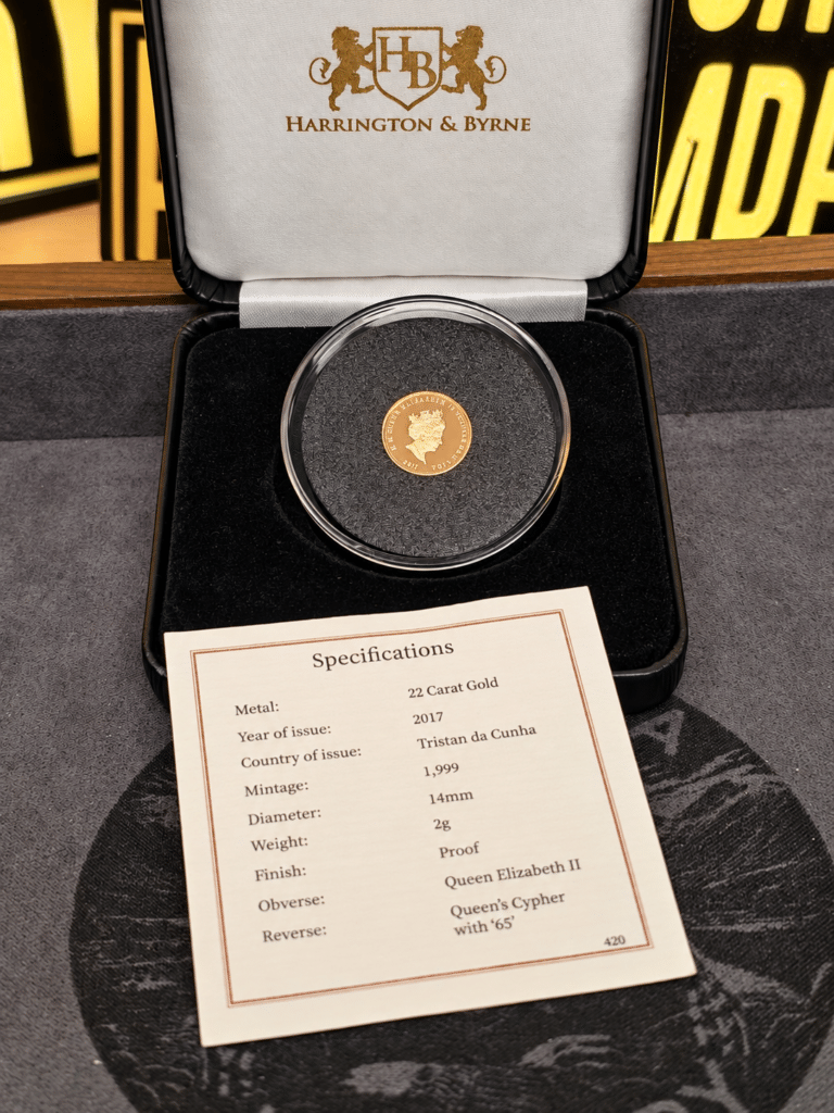 2017 Sapphire Jubilee Gold Proof Quarter Sovereign with presentation box and certificate